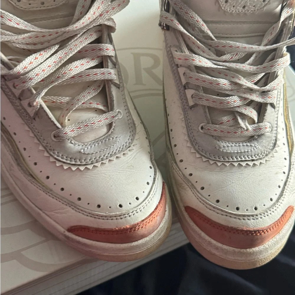 Maison Château Rouge x Air Jordan 2